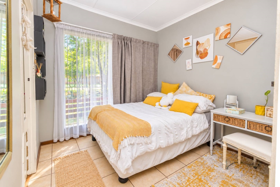5 Bedroom Property for Sale in Melodie North West